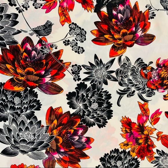 Bebe Silk Cami with Lace Detail - Picture 6 of 7